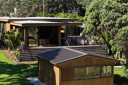 Architectural Kuaotunu coastal home with premium aluminium joinery